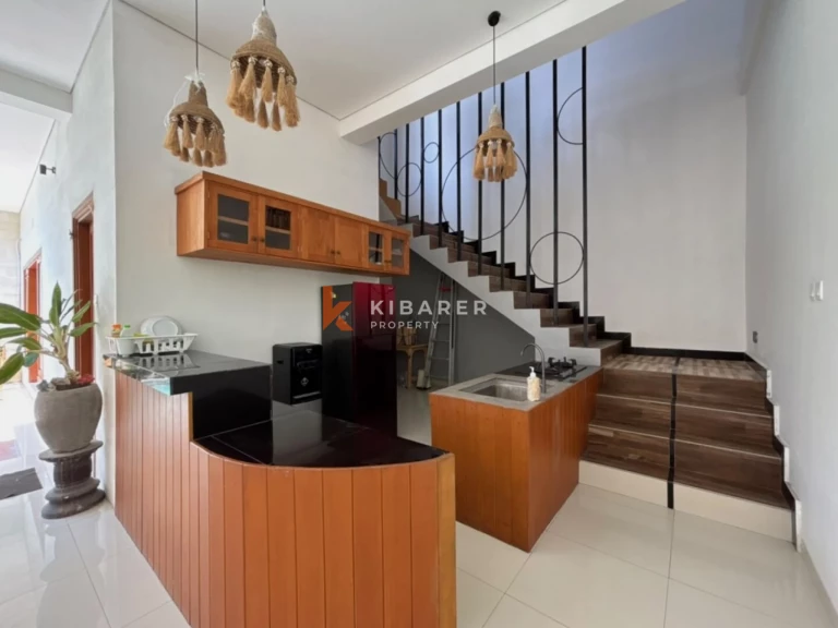 Évasion tropicale – Villa de 3 chambres avec espace de vie fermé à Berawa