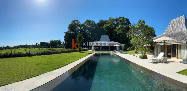 Charming Four-Bedroom Tropical Villa with Private Pool in Buwit