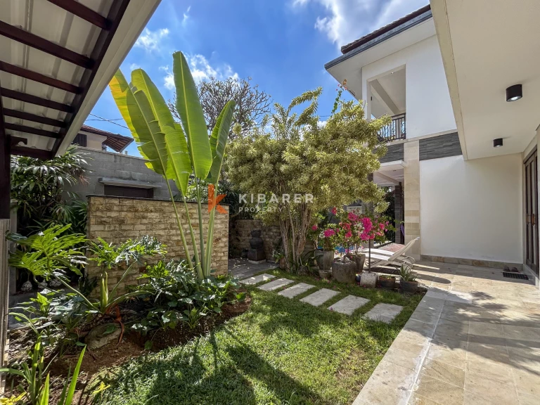 Elegant Three-Bedroom Tropical Villa with Private Pool in Berawa