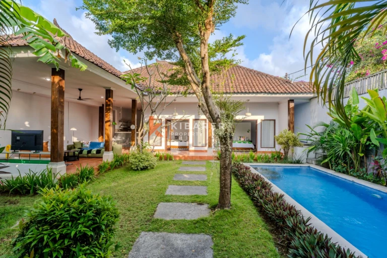 Elegant Two-Bedroom Tropical Villa with Open Living and Private Pool in Seminyak