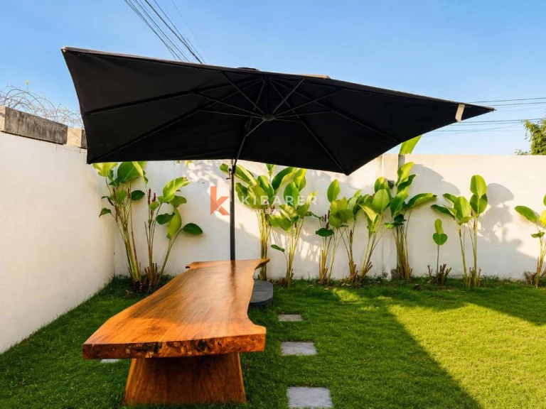 Tropical Three Bedroom Villa with Mountain View Near Tanah Lot