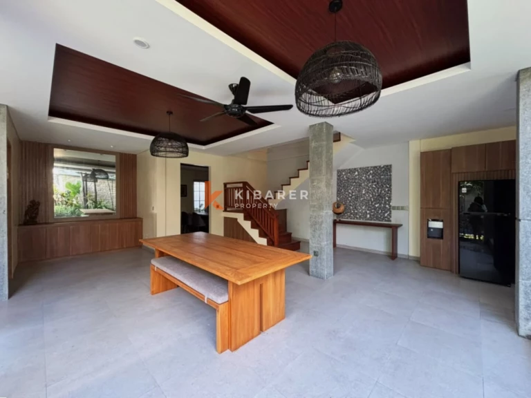 Villa balinaise paisible de 3 chambres avec bureau et cadre tropical à Umalas