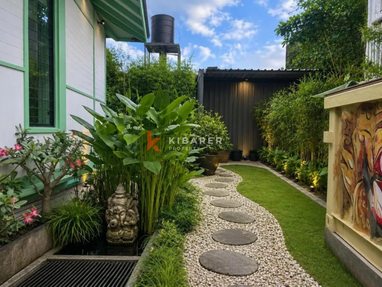 Tropical One Bedroom Cabin Hideaway with Shared Pool in Serangan