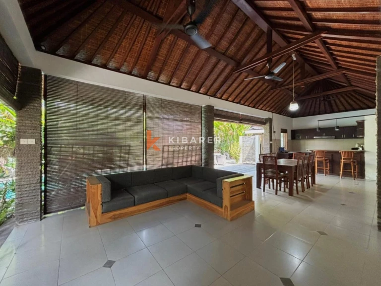 Vila Tiga Kamar Tidur di Lokasi Strategis Berawa – Semi-Furnished