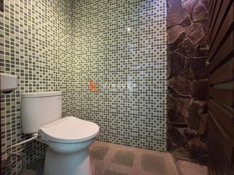Vila Tiga Kamar Tidur di Lokasi Strategis Berawa – Semi-Furnished
