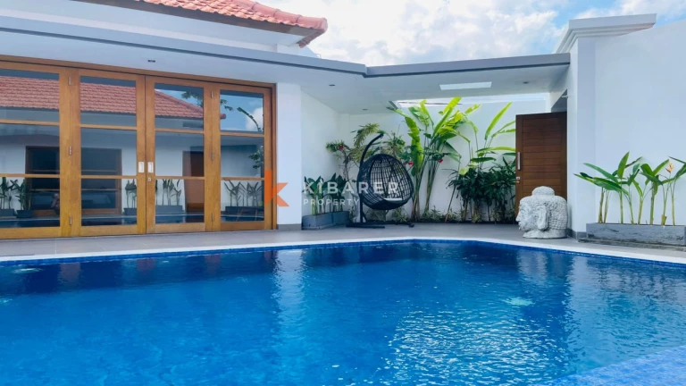 Amazing Newly Renovated Three Bedrooms Enclosed Living Villa In KerobokanAmazing Newly Renovated Three Bedrooms Enclosed Living Villa In Kerobokan