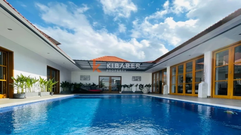 Amazing Newly Renovated Three Bedrooms Enclosed Living Villa In Kerobokan