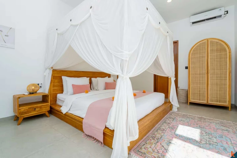 Villa moderne flambant neuve à Tumbak Bayuh