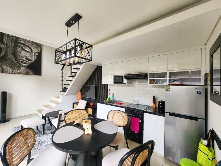 Properti Modern dengan Dua Kamar Tidur Berstatus Hak Sewa di Semer yang Tenang - Kerobokan