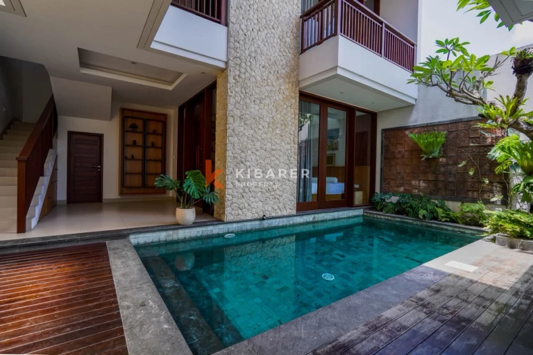 Vila Tiga Kamar Tidur Berperabotan Lengkap dengan Ruang Tertutup di Cemagi