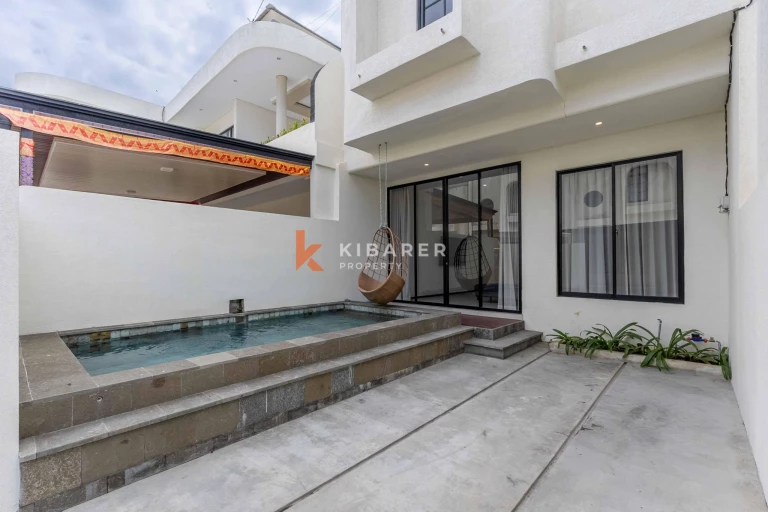 Strategic Three Bedroom Villa Living Near Sanur
