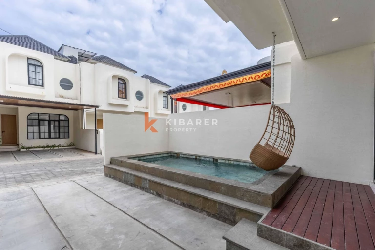 Strategic Three Bedroom Villa Living Near Sanur