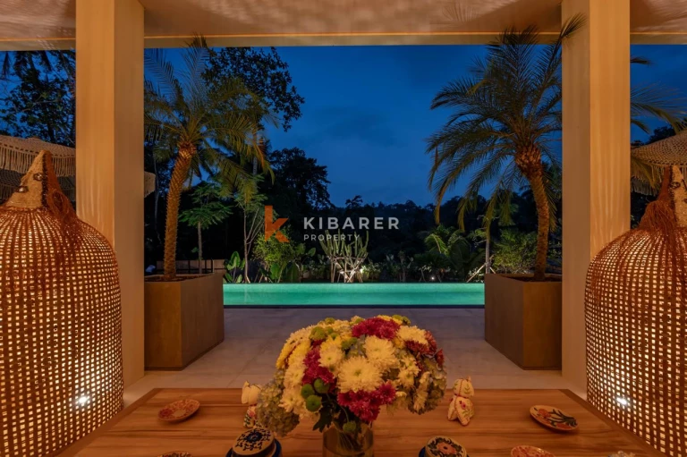 Luxurious Four-Bedroom Tropical Villa with Expansive Private Pool in Tabanan