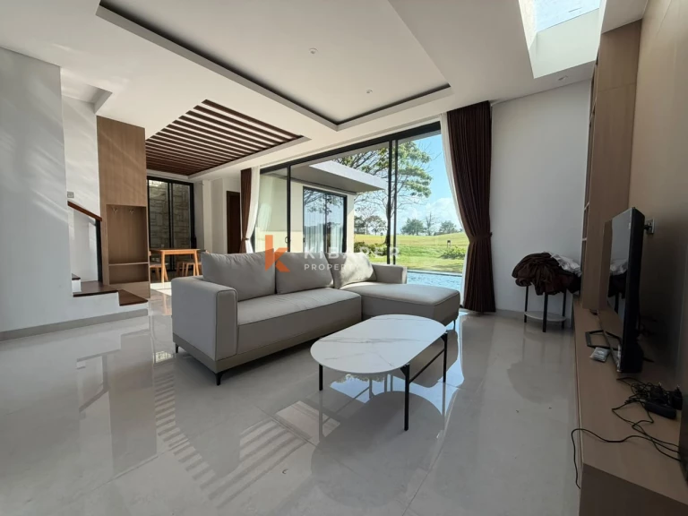 Elegant Three-Bedroom Villa with Private Pool and Golf View in Pecatu