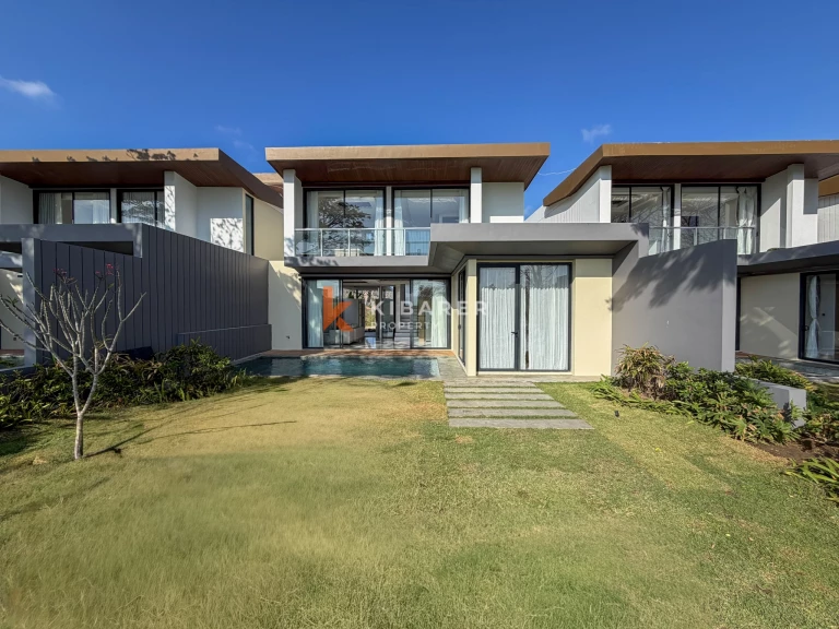 Elegant Three-Bedroom Villa with Private Pool and Golf View in Pecatu