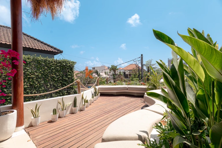 Captivating Five Bedroom Rooftop Villa in Jimbaran