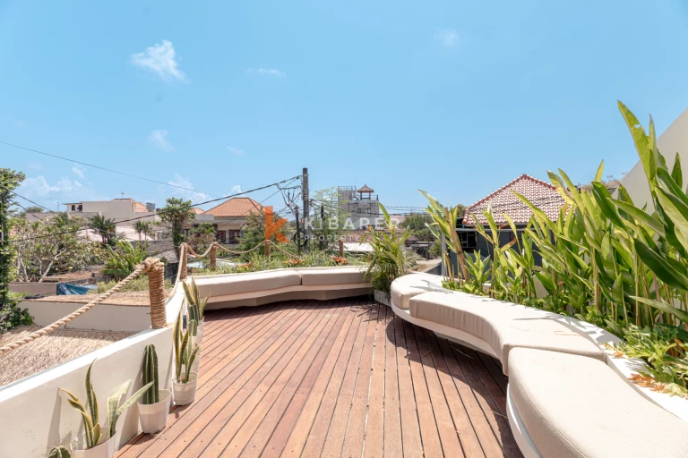 Captivating Five Bedroom Rooftop Villa in Jimbaran