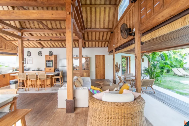 Fantastic three bedroom modern joglo style for lease in Kedungu
