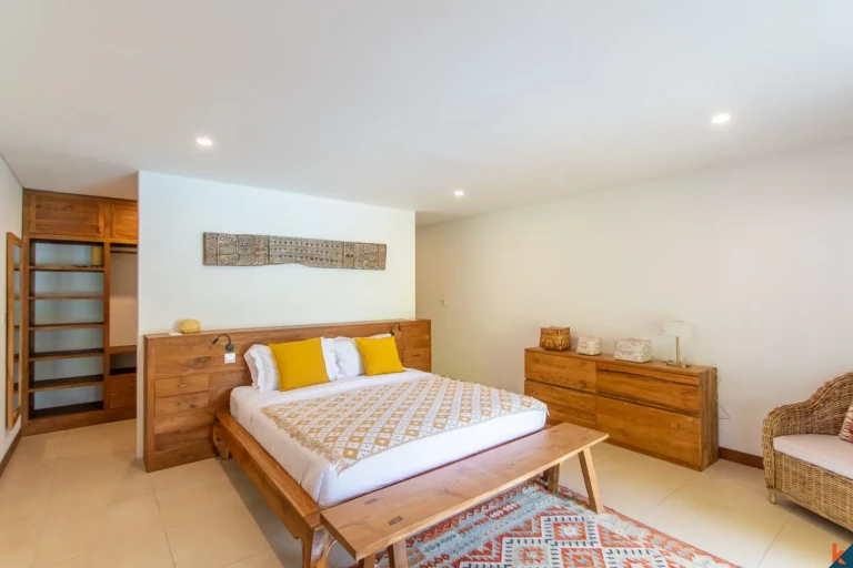 Fantastic three bedroom modern joglo style for lease in Kedungu