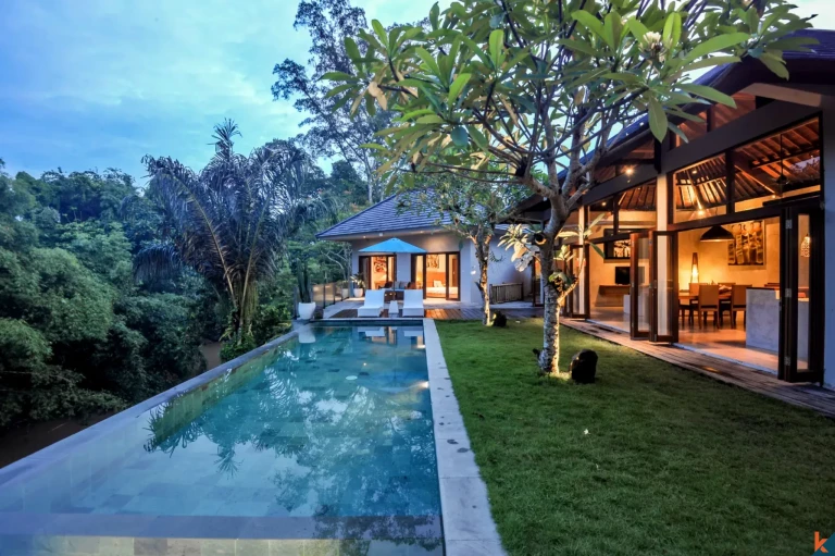 Sentiment de luxe à Ubud situé à Cepaka