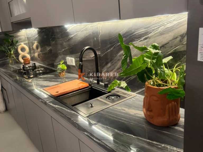 Villa Modern Dua Kamar Tidur dengan Kolam Renang Pribadi dan Rooftop Luas di Nyanyi