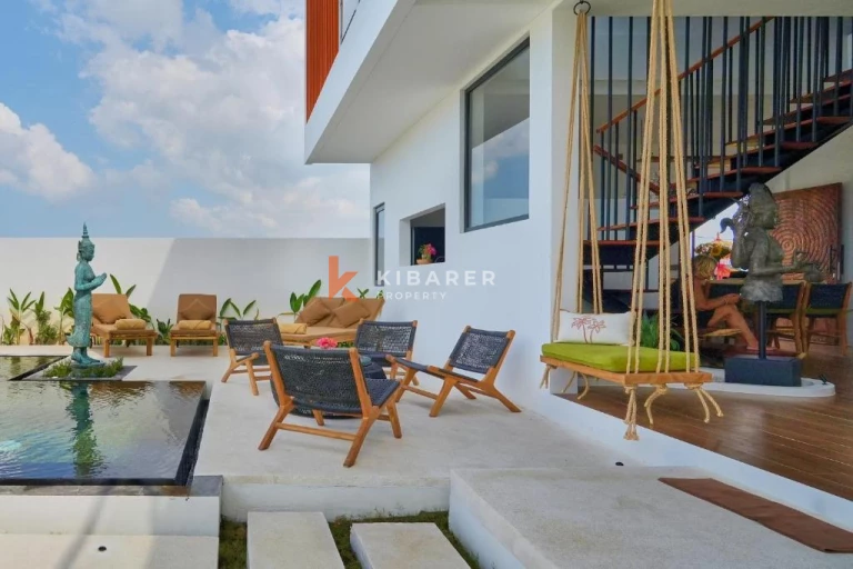 Four Bedroom Living Close to The Kelanting Beach Tabanan