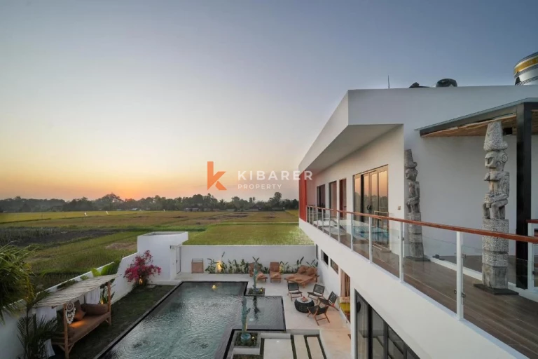 Four Bedroom Living Close to The Kelanting Beach Tabanan