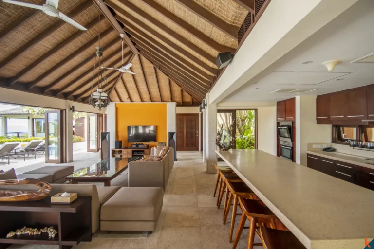 Luxury Freehold Villa with Ocean View in Ungasan