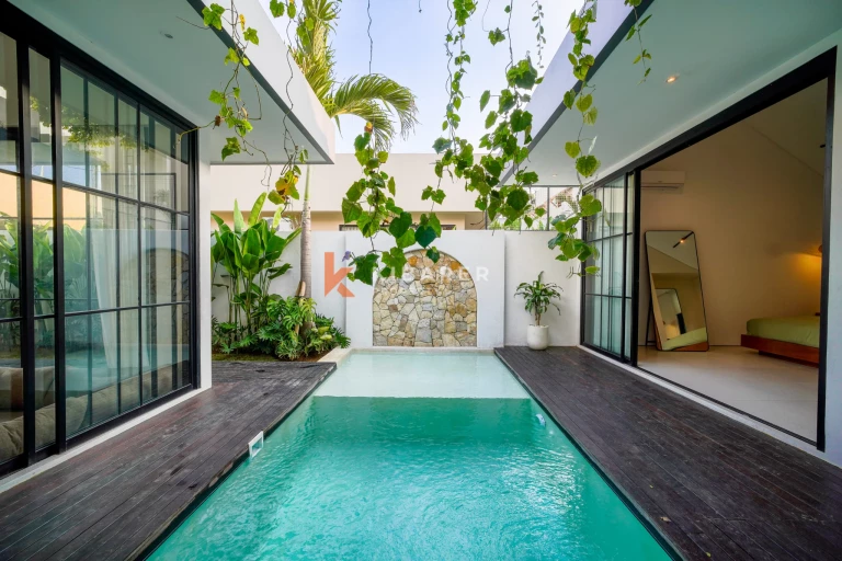 Villa Dua Kamar Tidur Bergaya dengan Kolam Renang Pribadi di Tabanan