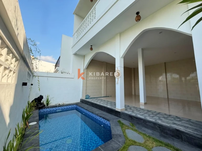 Vila Rooftop 2 Kamar Tidur Tanpa Perabotan dengan Ruang Keluarga Terbuka di Tumbak Bayuh