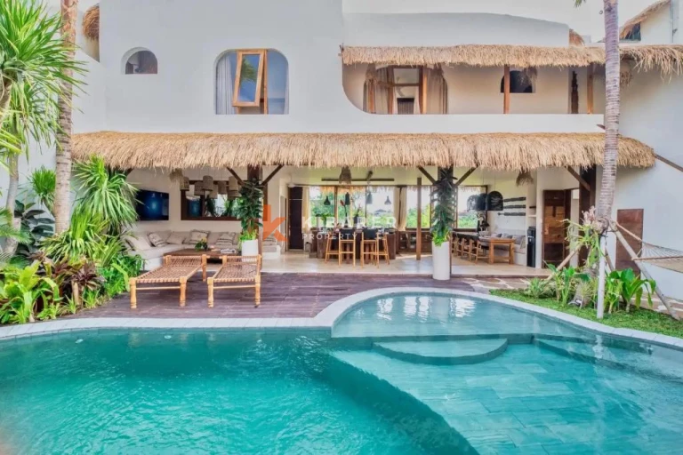 Lovely Tropical Three-Bedroom Villa in Umalas
