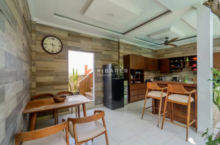 Spacious Tropical Three Bedroom Villa Near Jimbaran
