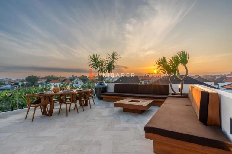 Rustic Luxury Four-Bedroom Villa in Abasan Canggu near Berawa