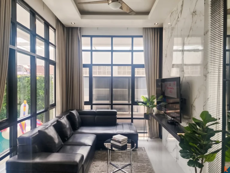 Properti Sewa Modern Dua Kamar Tidur di Lokasi Strategis Seminyak - Petitenget