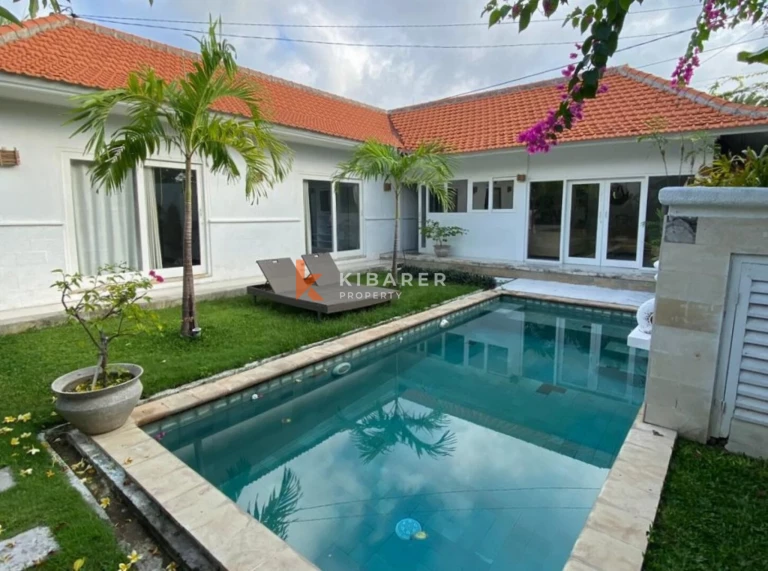 Un havre de paix à Kerobokan – Villa avec jardin et trois chambres