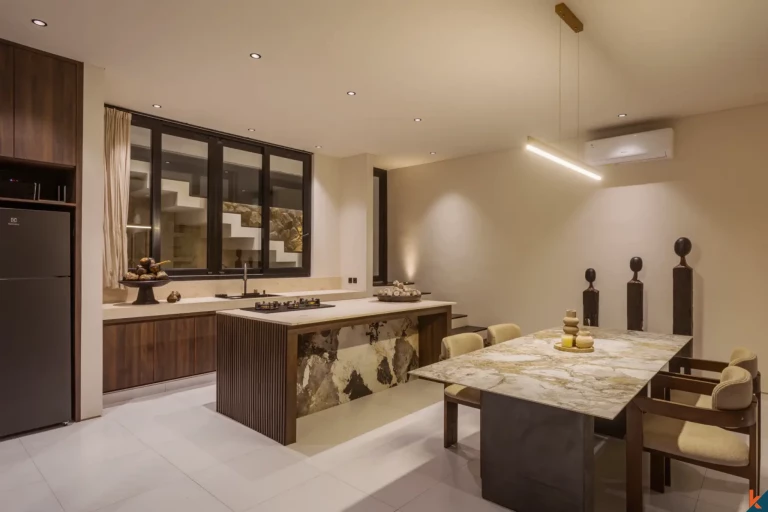 Rumah Townhouse Modern Dua Kamar Tidur dengan Status Hak Sewa di Kerobokan