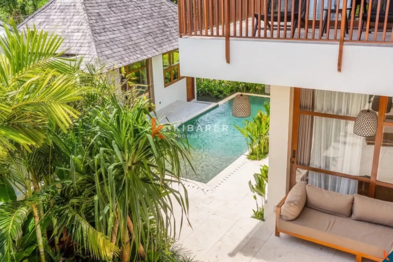 Magnificent Six-Bedroom Private Villa Near Nyanyi Beach