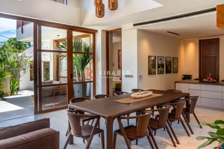 Magnificent Six-Bedroom Private Villa Near Nyanyi Beach