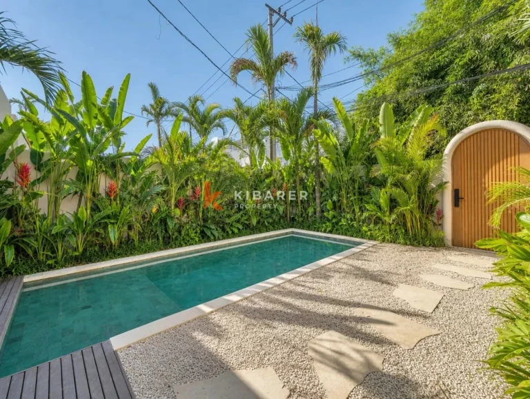 Tropical One-Bedroom Pool Villa with Elegant Arched Design and Private Garden in Uluwatu