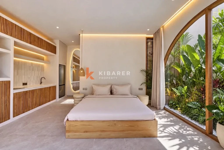 Tropical One-Bedroom Pool Villa with Elegant Arched Design and Private Garden in Uluwatu