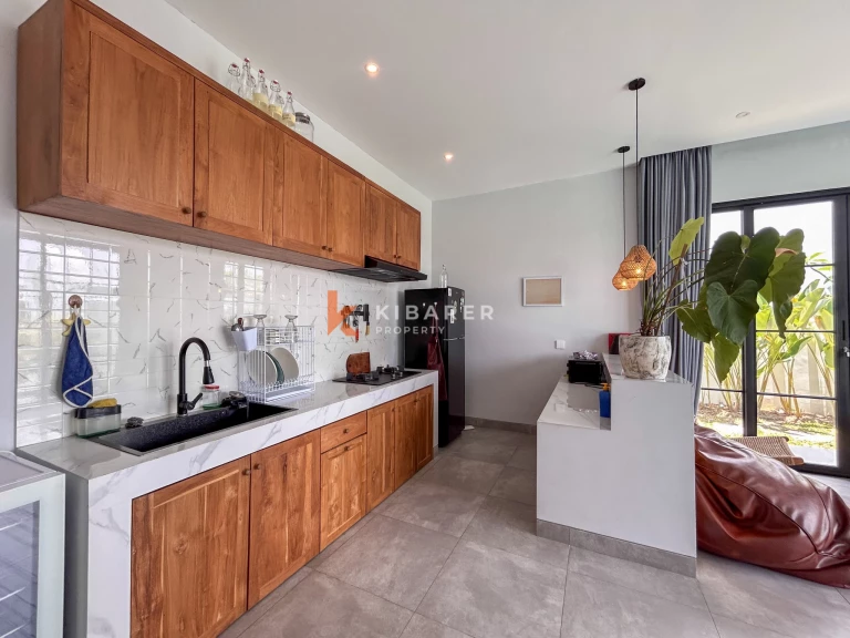 Spacious Two-Bedroom Villa with Large Pool and Tropical Garden in Munggu