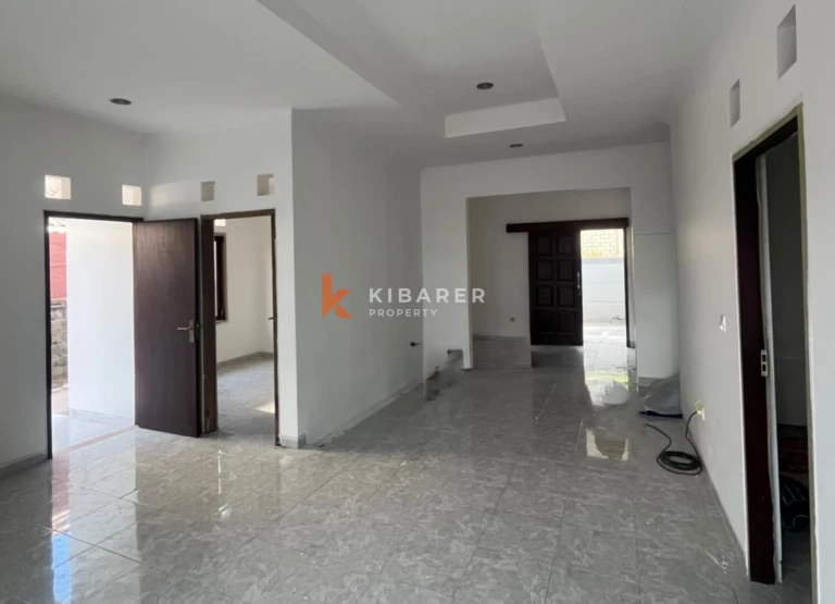 Rumah Empat Kamar Tidur Tanpa Perabotan untuk Sewa Jangka Panjang di Jimbaran