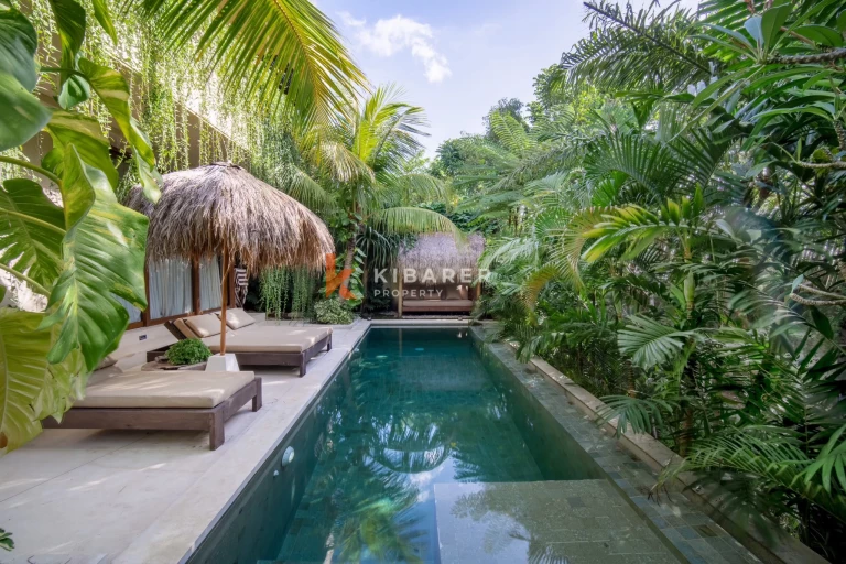Bohemian-Chic Three Bedroom Villa with Rooftop Ocean and Sunset Views in Uluwatu