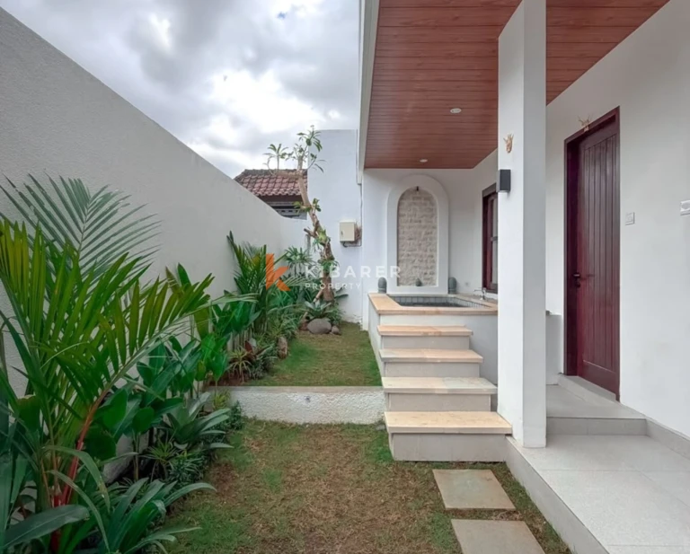 Modern Serenity - Vila Dua Kamar Tidur dengan Jacuzzi di Seseh