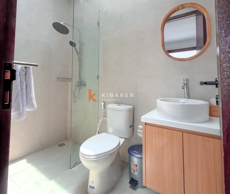 Modern Serenity - Vila Dua Kamar Tidur dengan Jacuzzi di Seseh