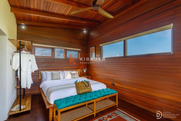 Lovely Wooden Retreat One Bedroom Villa in Gianyar Keramas