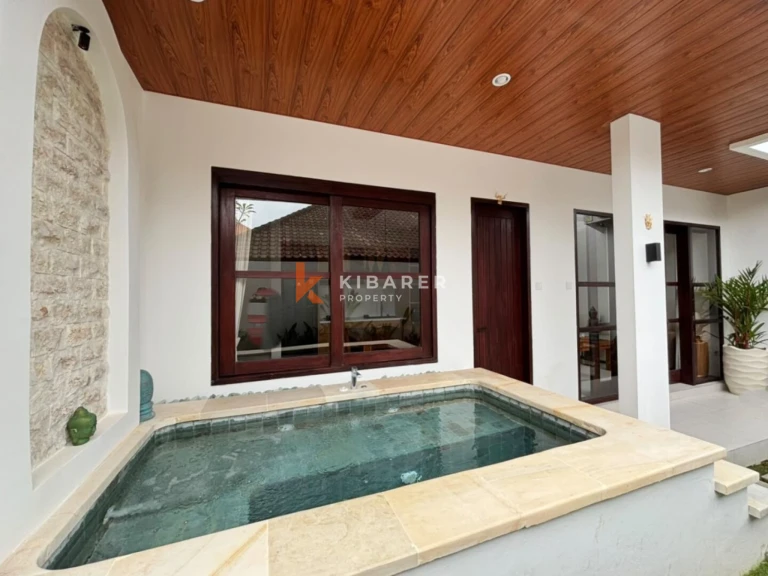 Modern Serenity - Vila Dua Kamar Tidur dengan Jacuzzi, Berjarak Jalan Kaki ke Pantai Seseh