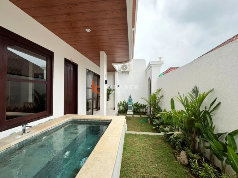 Modern Serenity - Vila Dua Kamar Tidur dengan Jacuzzi, Berjarak Jalan Kaki ke Pantai Seseh