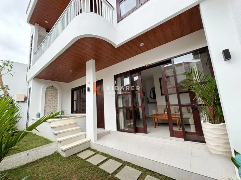 Modern Serenity - Vila Dua Kamar Tidur dengan Jacuzzi, Berjarak Jalan Kaki ke Pantai Seseh