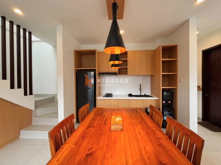 Modern Serenity - Vila Dua Kamar Tidur dengan Jacuzzi, Berjarak Jalan Kaki ke Pantai Seseh